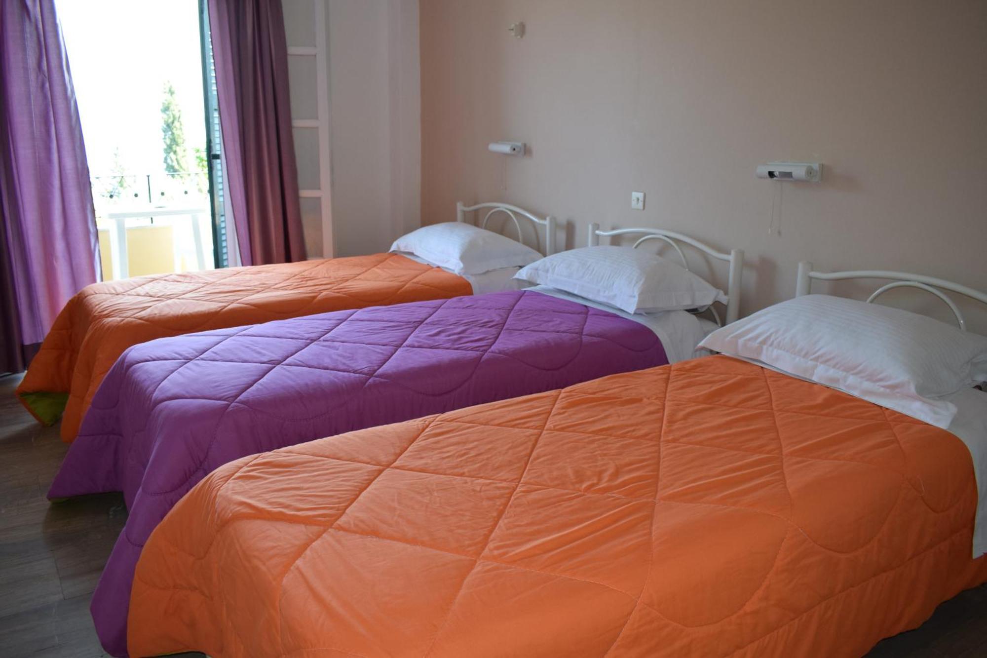 Rising Sun Apartments & Studios Benitses  Pokoj fotografie