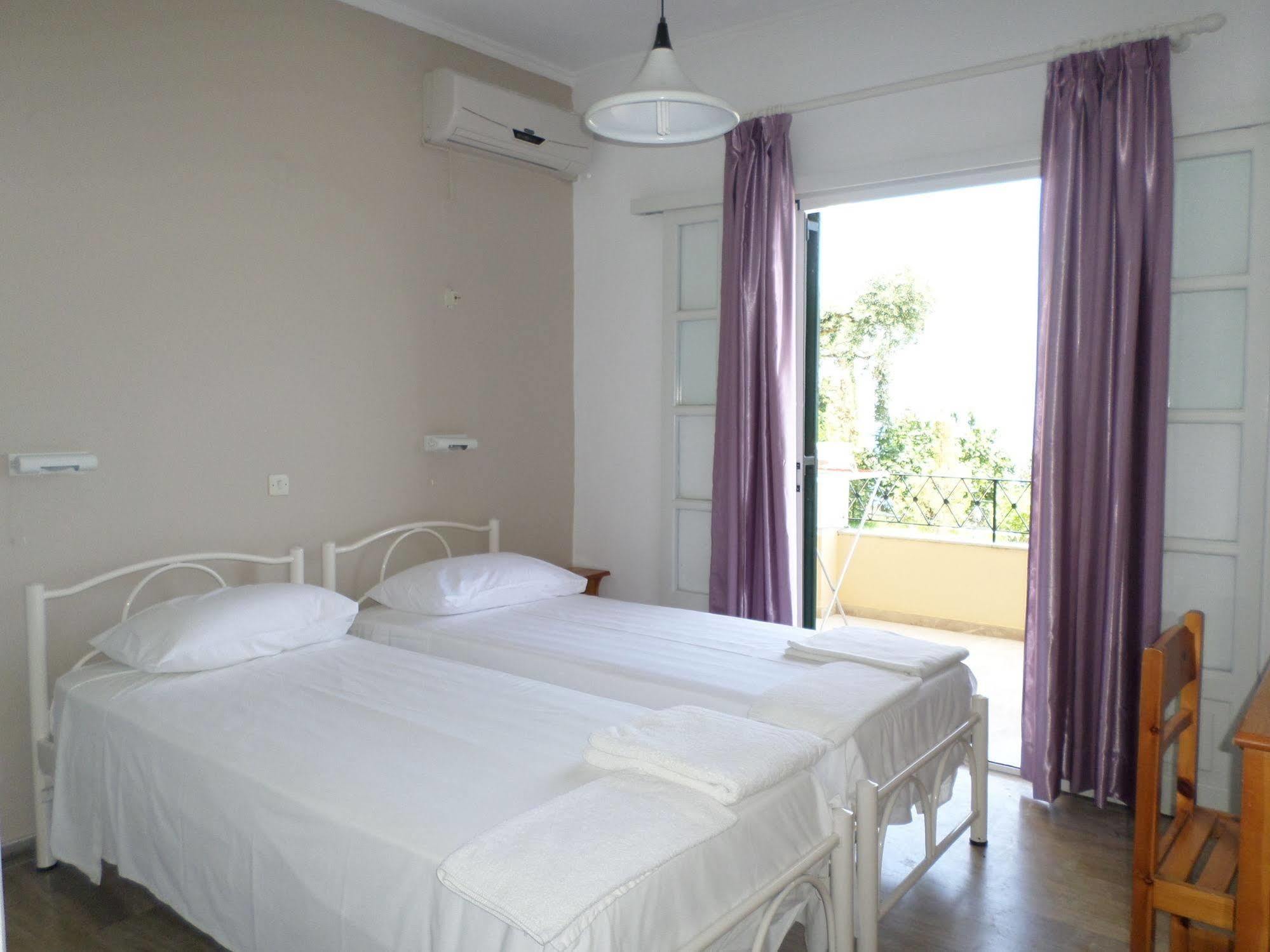 Rising Sun Apartments & Studios Benitses  Exteriér fotografie